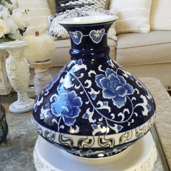 Boutique Accents So Elegant Blue White Decorative Vase Poshmark